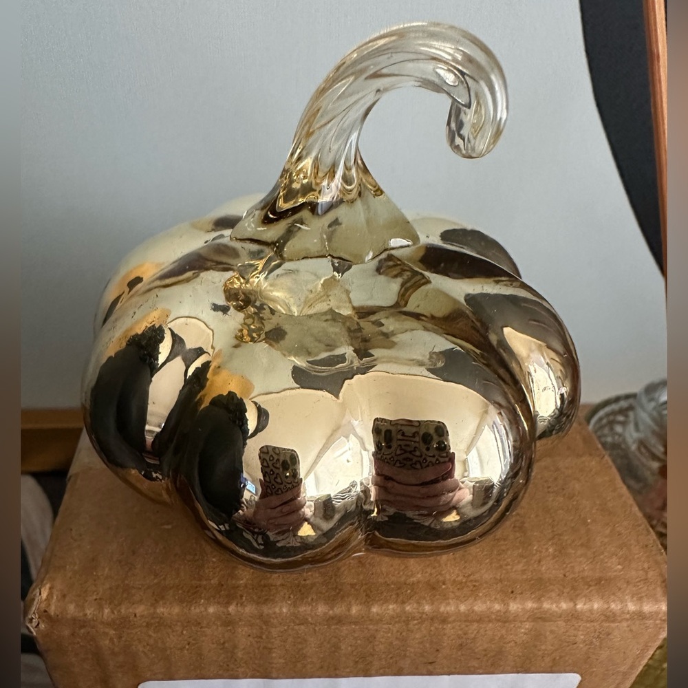 Lights up 💥 Mercury Gold Glass Pumpkin